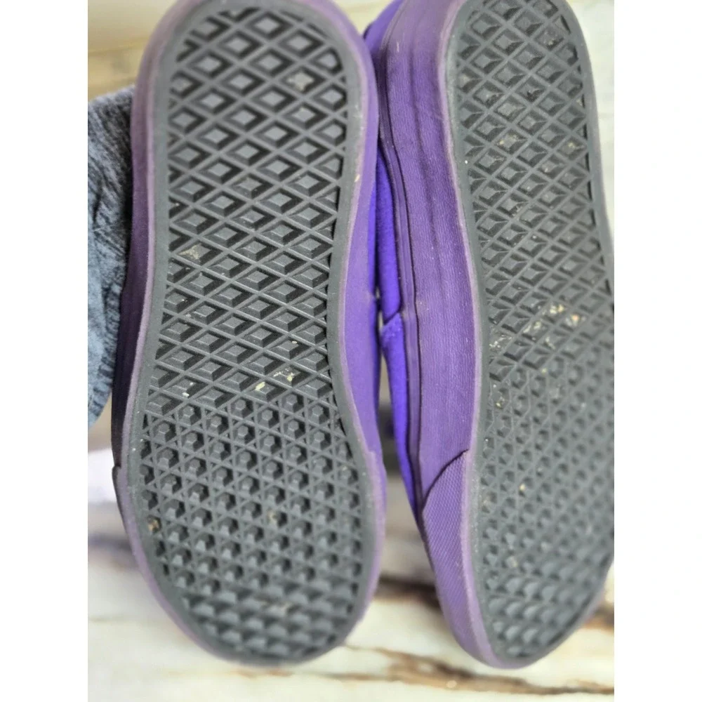 Vans Authentic Lo Pro Purple Monochromatic Canvas Sneakers Mens 7.5‎ Womens 9